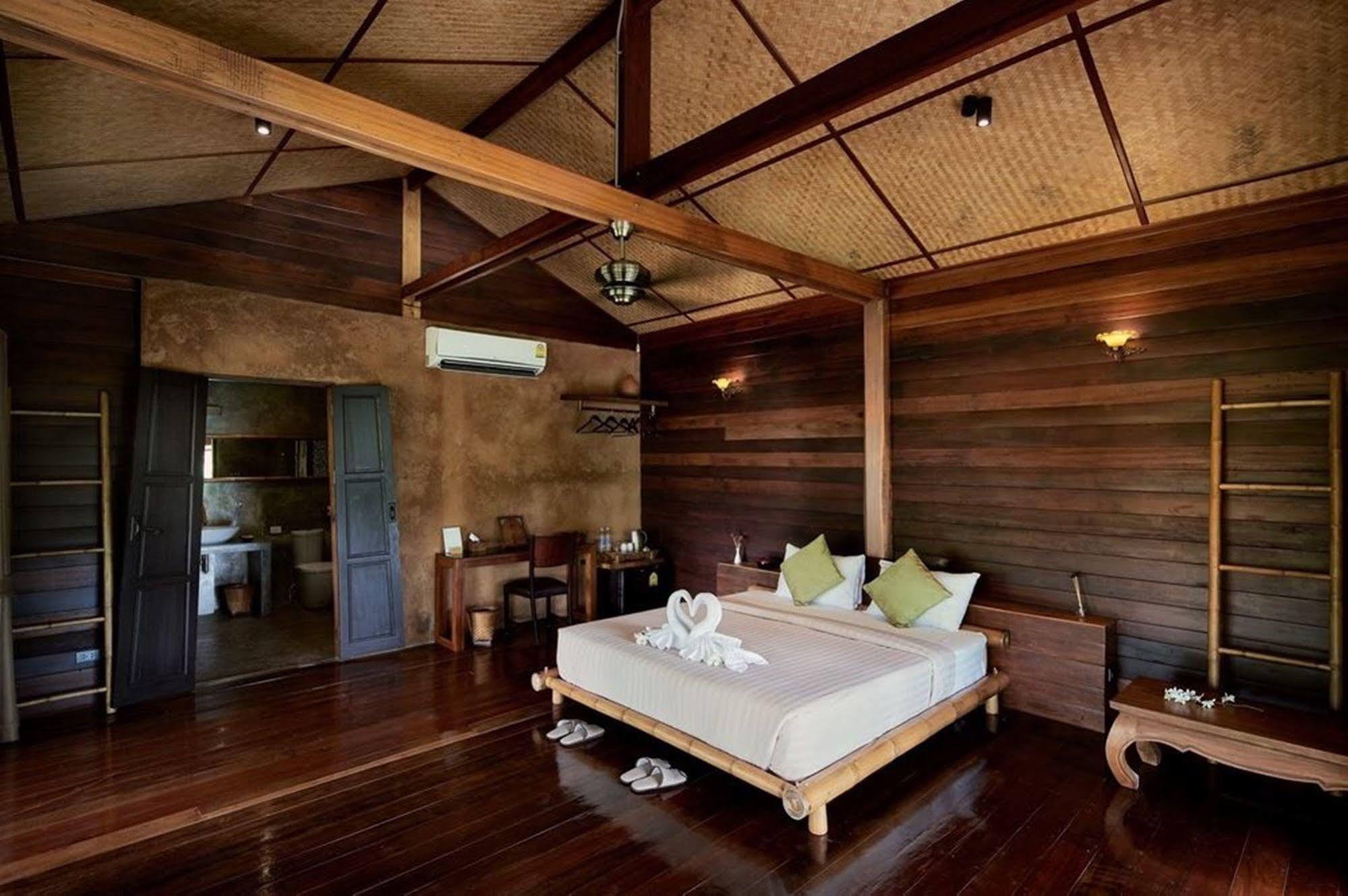 Bambuh Boutique Homestay (Adults Only) Chiang Rai Bagian luar foto